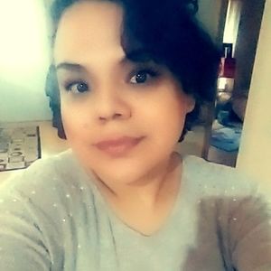 Meet your Posher, Esperanza